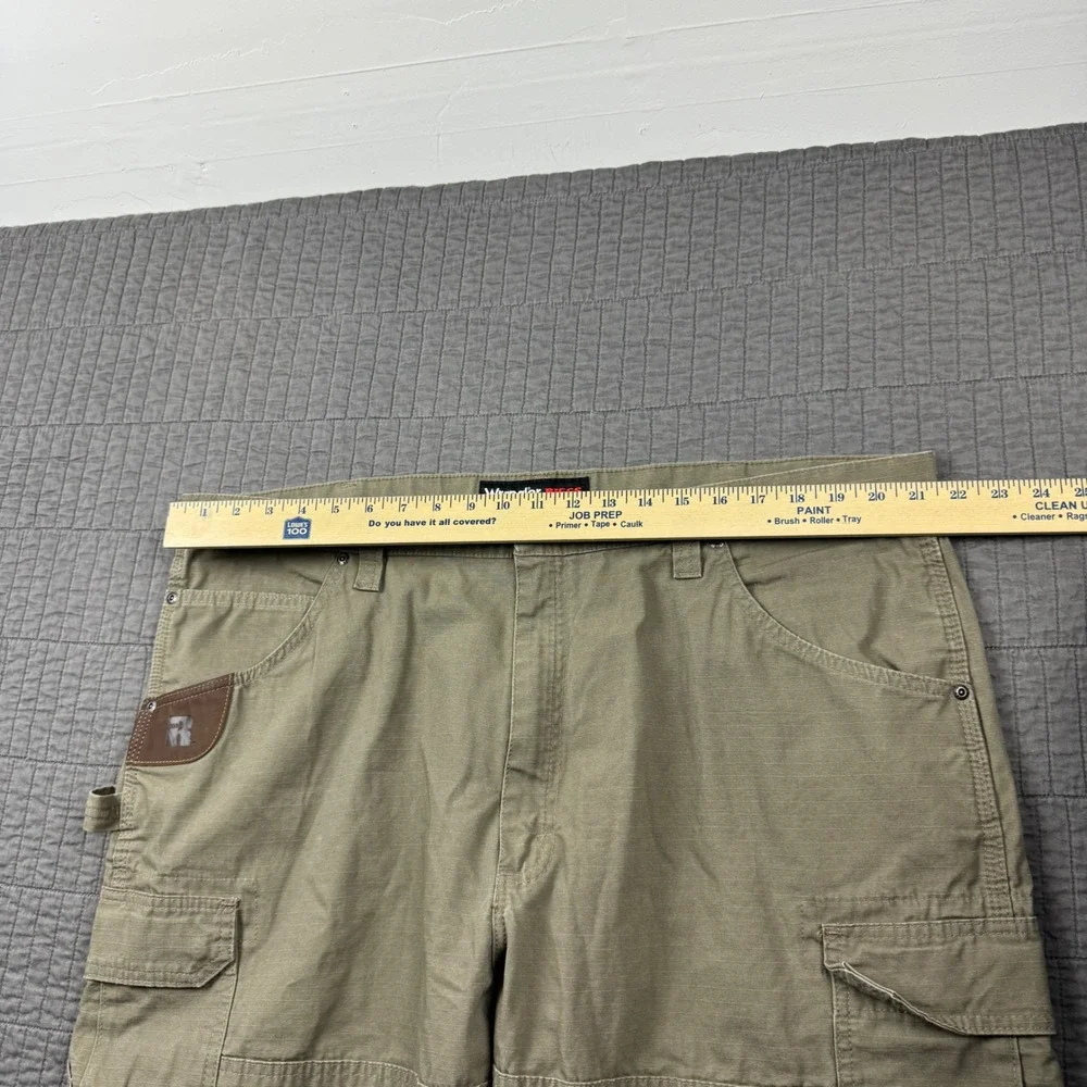 Wrangler Riggs Workwear Mens 42x30 Tan Ripstop Cargo Pants Double Knee Utility